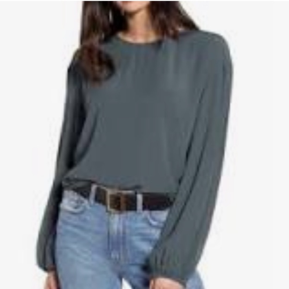 NWT Treasure Bond Long Sleeve Blouse Blue Slate Key Hole Button Back Neutral